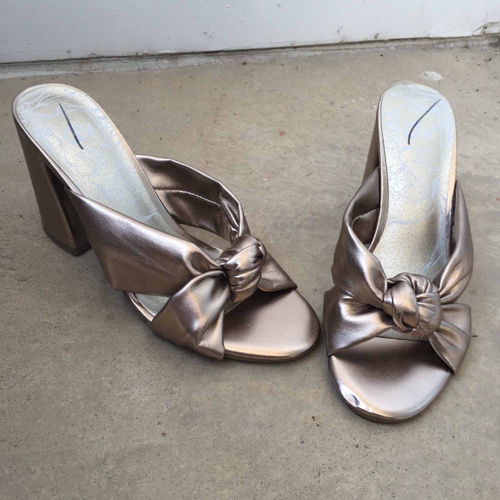 Dolce Vita Sandals